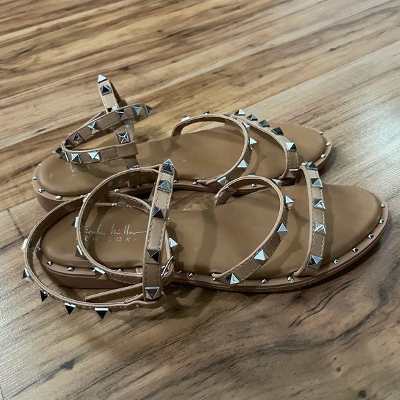 Rinestone embellished sandals - Picture 2 of 3